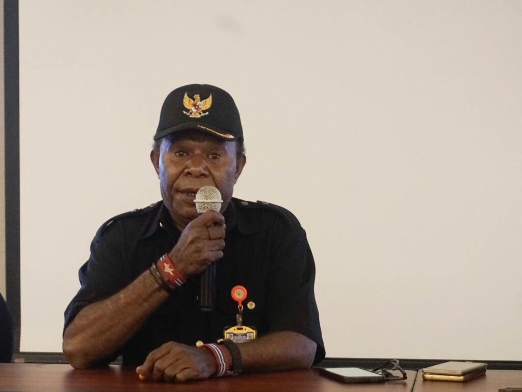 Ruben Kobogau selaku Ketua Tujuh Suku di Mimika 
